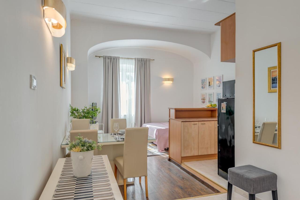 Apartments Riva Lucija By Litto Split Buitenkant foto