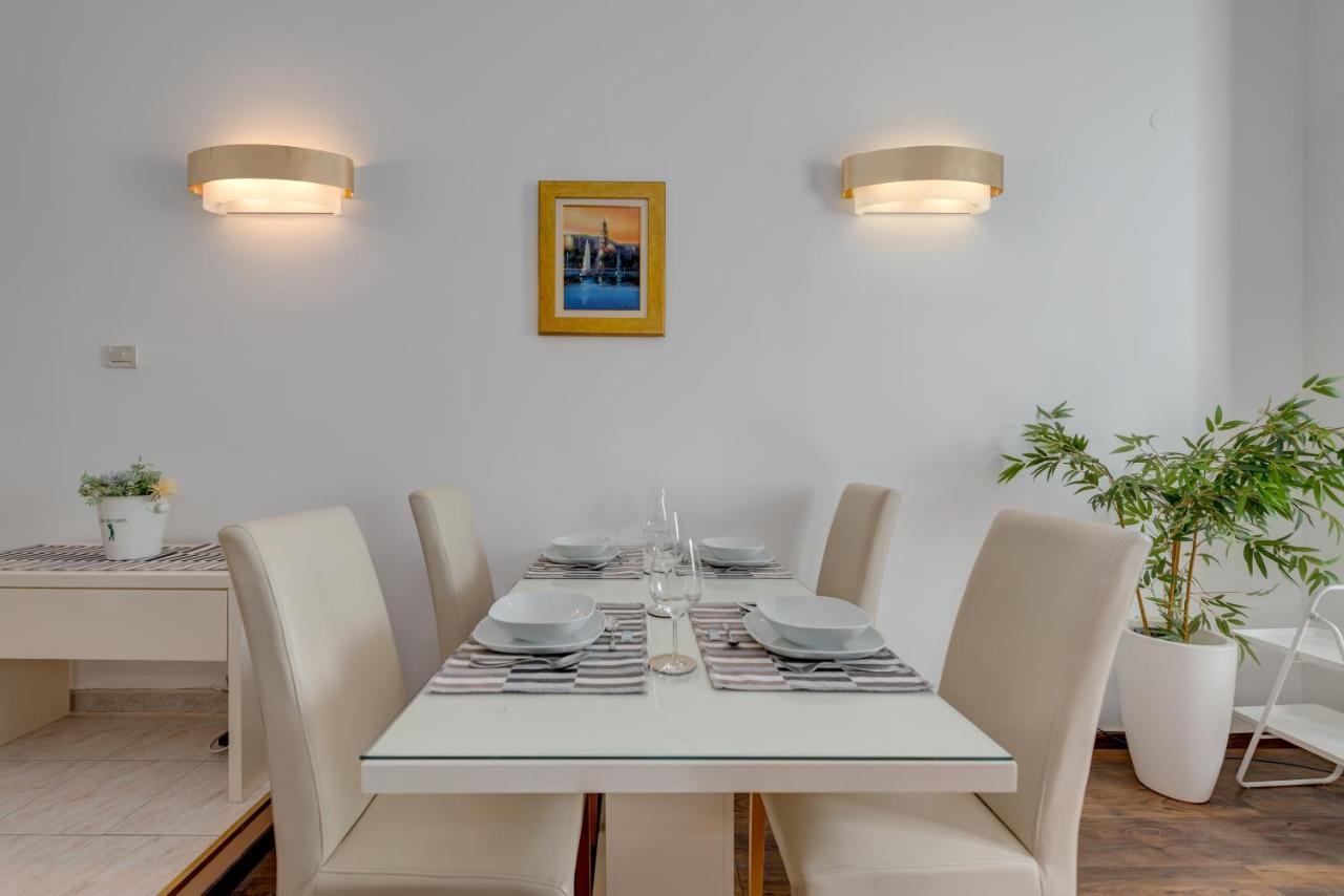 Apartments Riva Lucija By Litto Split Buitenkant foto